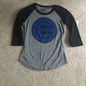 NWT Chicago Cubs 3-4 sleeve tee - size MEDIUM